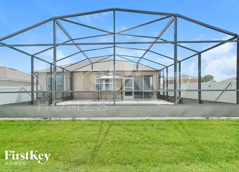 915 Freedom Blvd — Photo 15