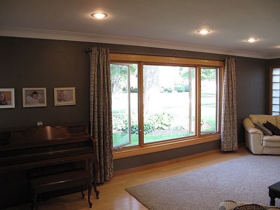 4th image of 520 Oak Knolls Ave