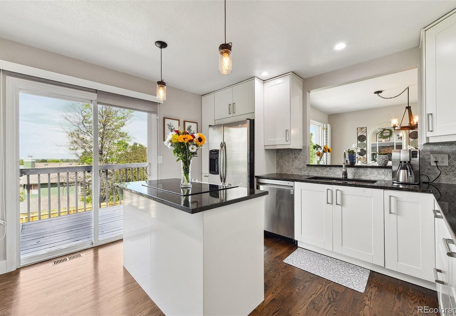 まるまるこ 19131 E Garden Place, Centennial, CO 80015 | Zillow