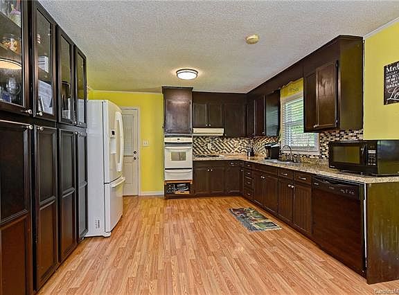 5th image of 1625 Rhonda Dr