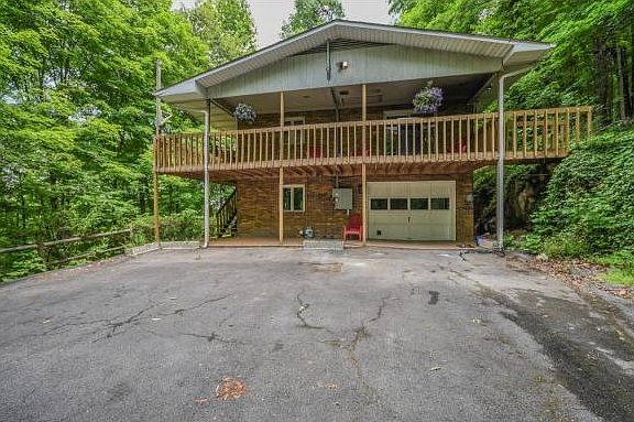 2nd image of 1608 King Springs Rd