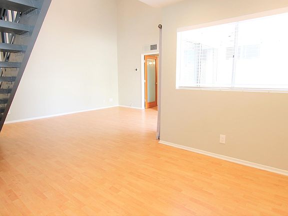 5th image of 1339 N Columbus Ave Unit 311