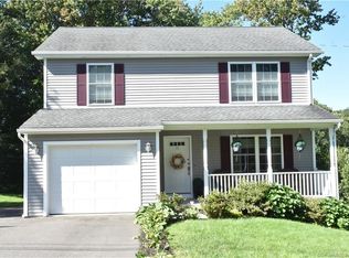 71 Lakeview Rd, Terryville, CT 06786