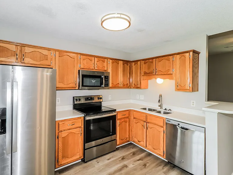 10000 Houston Birch Dr — Photo 8