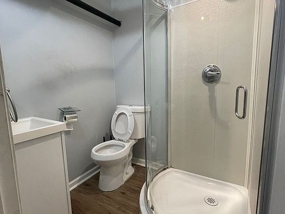 4th image of 1251 Glynn Ct #G9