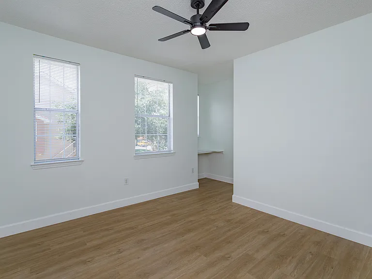 12020 Villanova Dr #105 — Photo 8