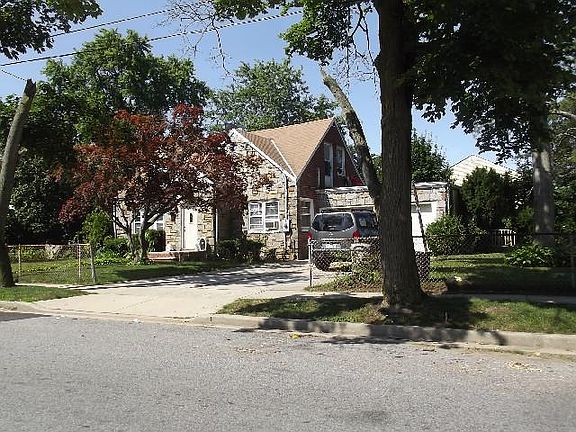 3rd image of 15 Scherer Pl