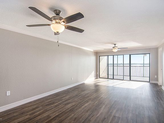 5th image of 250 S Sykes Creek Pkwy APT 609