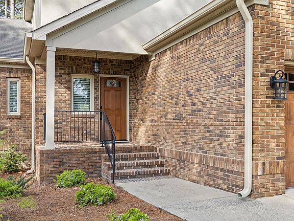 5th image of 111 Bald Cypress Ct
