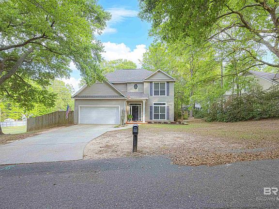 3rd image of 104 Woodside Dr