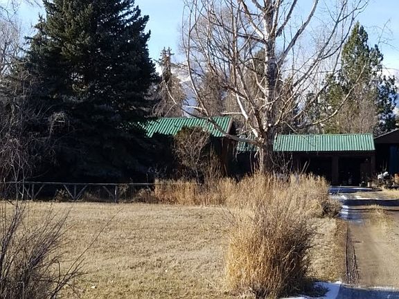 3rd image of 949 Pamela Ln