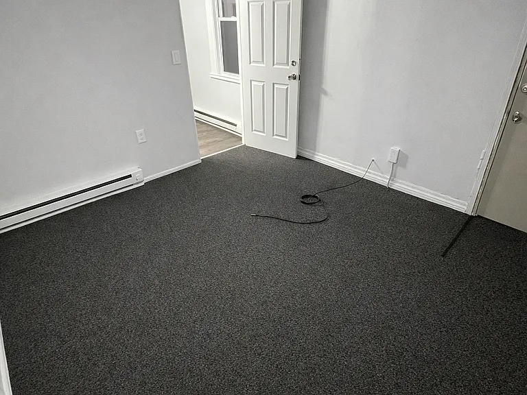 727 Front St #4 — Photo 11