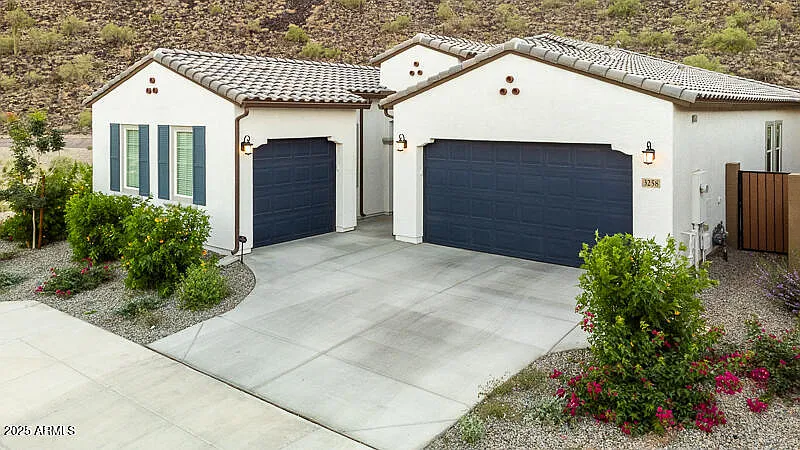 4 bed, 3.0 bath, 2649 sqft, $4,850 — Photo 3