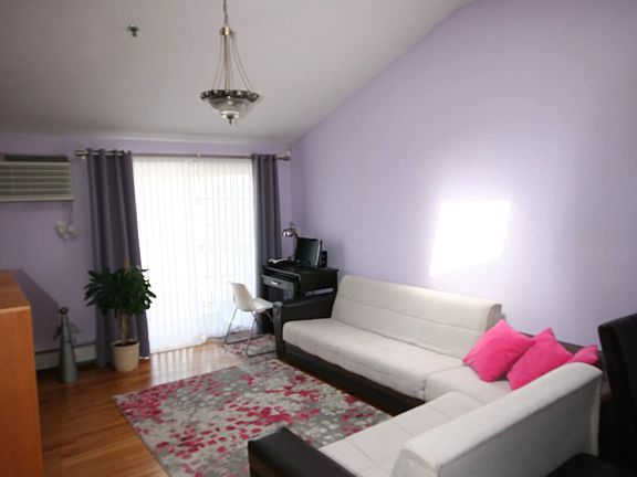 5th image of 62-48 Mount Olivet Cres #3G