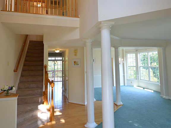 2nd image of 18402 Crownsgate Cir