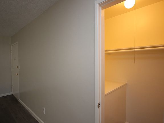 5th image of 241 S Hudson Ave APT 10