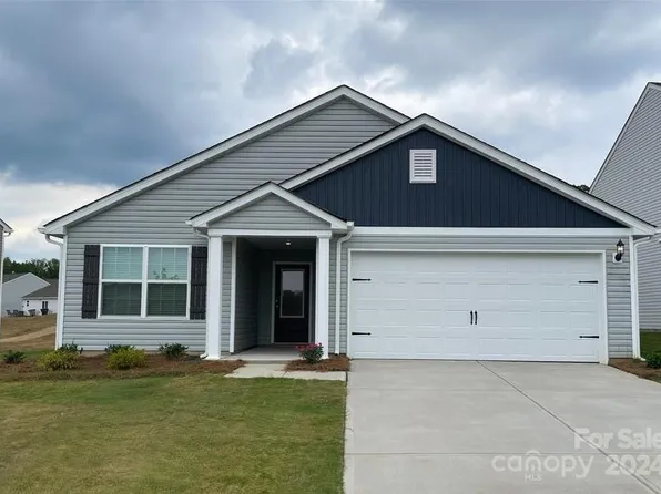 3221 Maple Ridge Dr, Gastonia, NC 28052