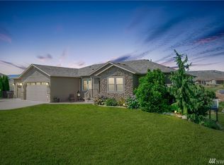 1015 Ridge Crest Dr, Wenatchee, WA 98801