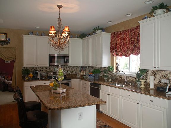 4th image of 7703 Tylers Reserve Dr