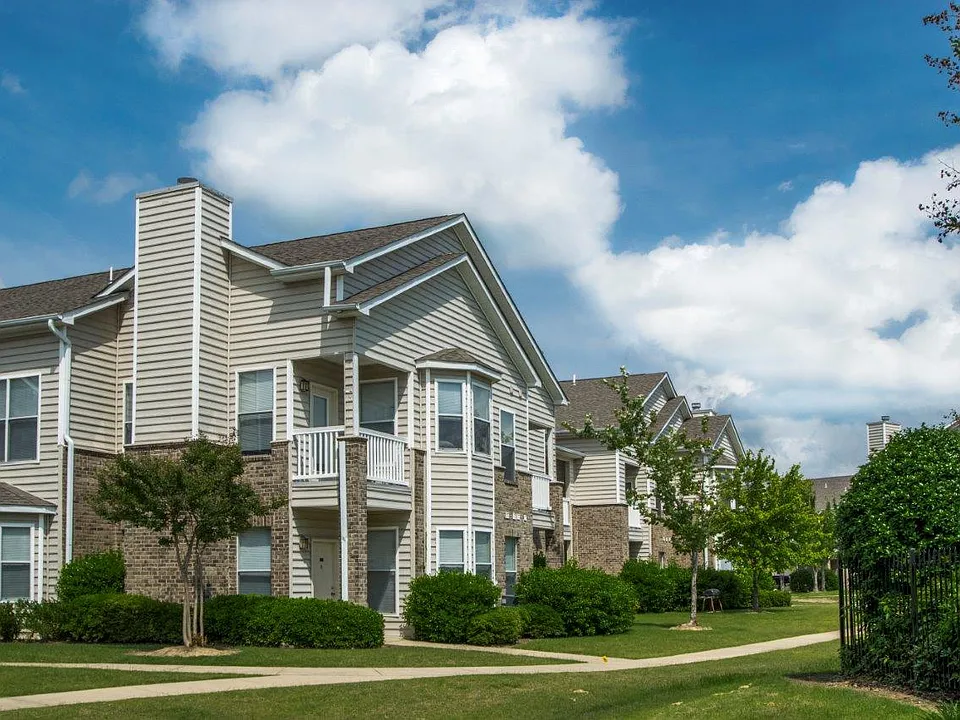 Waterford Place Apartment Homes