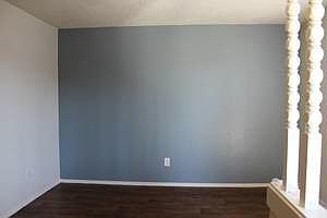 2nd image of 721 Lamar Pl APT 201