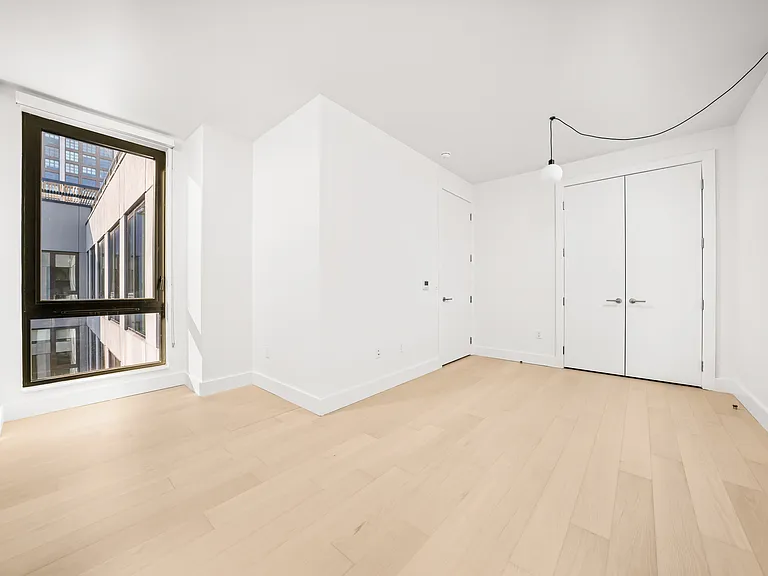 218 Front St #1717 — Photo 6