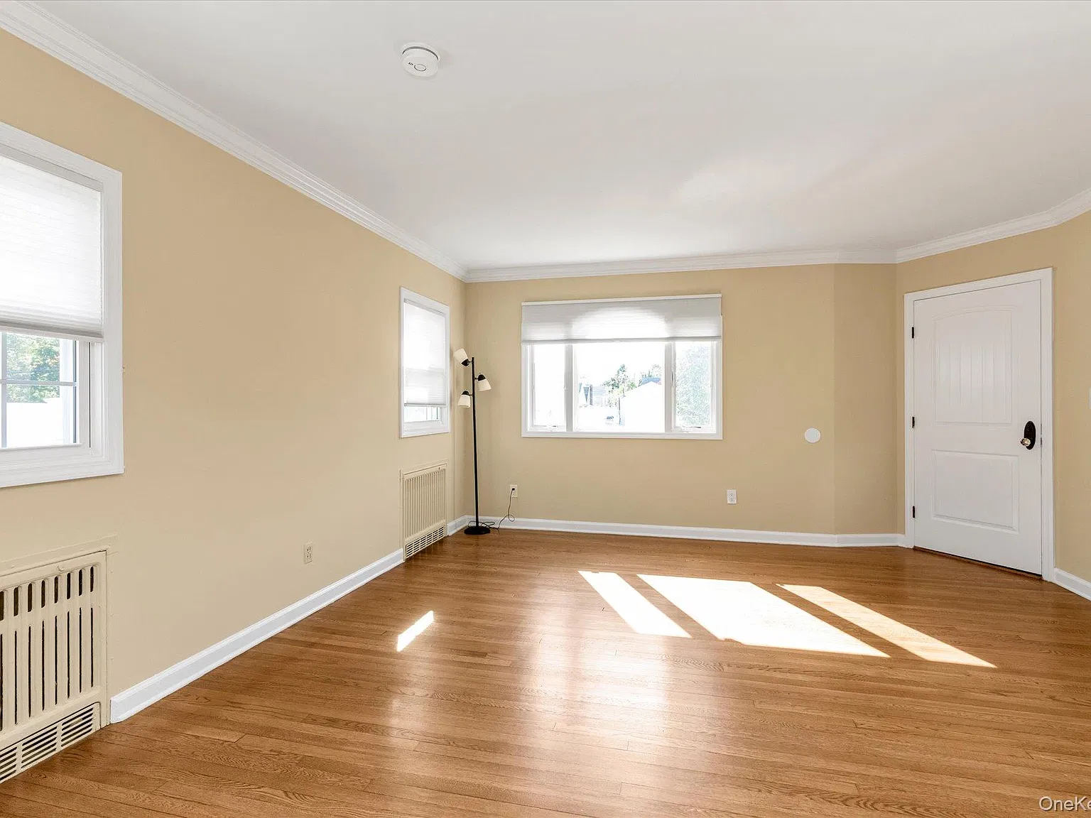 3 bed, 2.5 bath, 1450 sqft, $4,950 — Photo 4