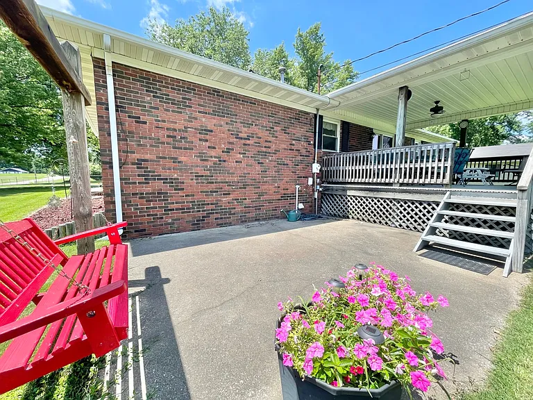 9450 Singleton Rd — Photo 4