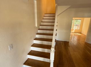 23 Home Pl E, Oakland, CA 94610