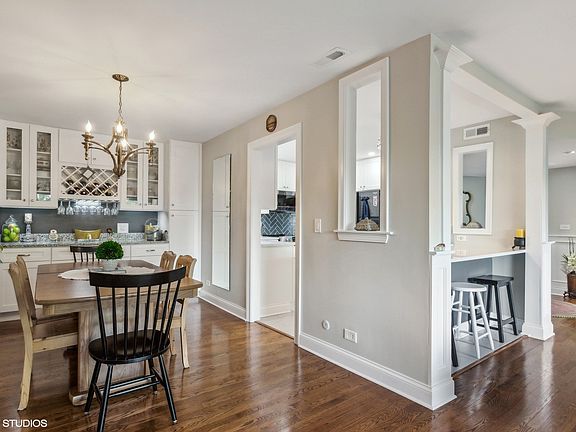 5th image of 201 Lake Hinsdale Dr APT 211