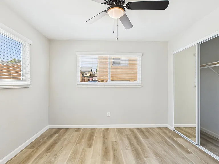 NNP - 3752 Nile Street — Photo 24