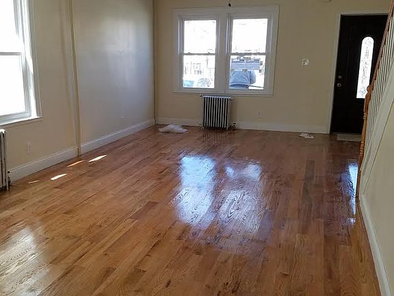 4th image of 11547 133rd St