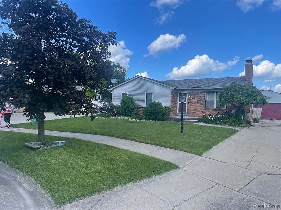 1st image of 50500 Pembroke Dr