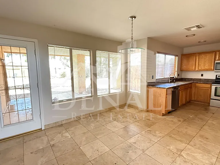 1274 W Sparrow Ct — Photo 7