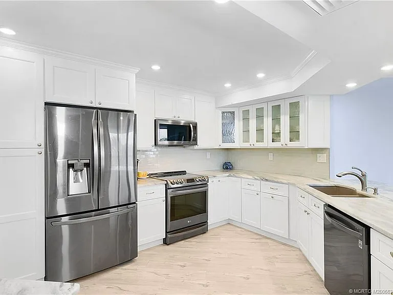 9550 S Ocean Dr #310 — Photo 7