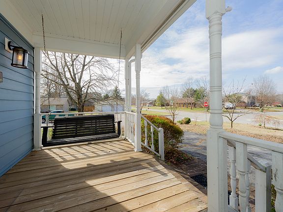 4th image of 1442 Carowinds Cir