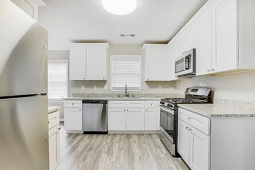 4th image of 7552 Asbury Manor Dr