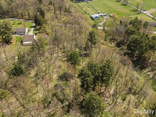 0 Bergeron Ln, North Dartmouth, MA 02747