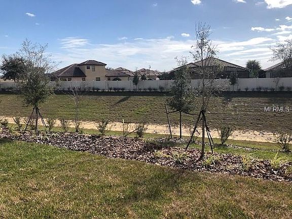 5th image of 361 Meadow Pointe Dr