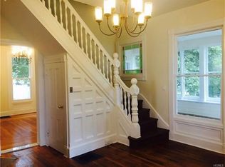 8 Mills Ave, Middletown, NY 10940