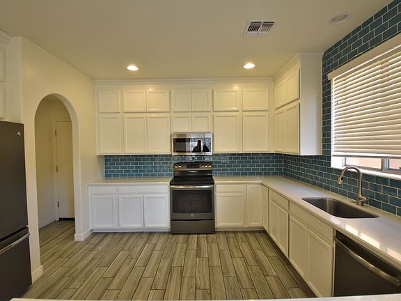 4th image of 2946 N Sonoran Hls