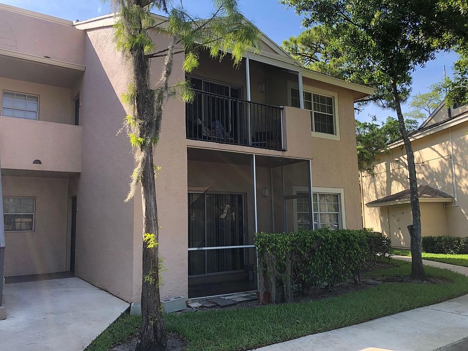 1st image of 751 Cypress Ln #F7