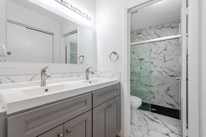 2 bed, 942 sqft, $2,600 — Photo 4