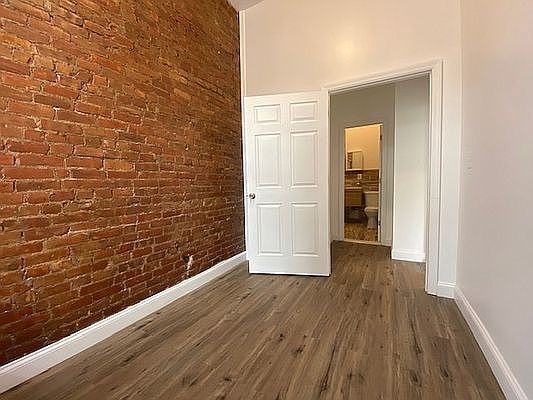 3rd image of 5 E 124th St #3