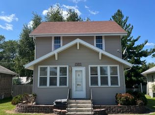 942 S 17th St, Fort Dodge, IA 50501