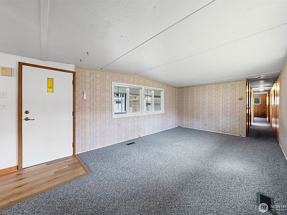 4th image of 930 Trosper Road SW #33