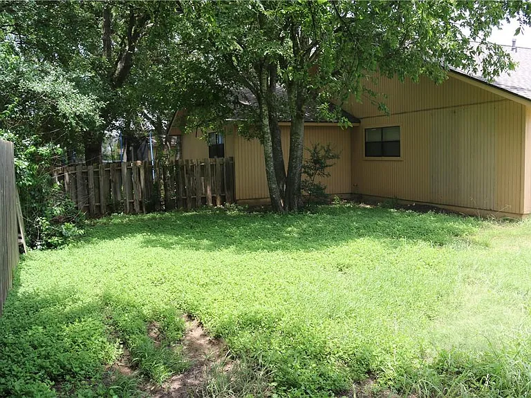 803 Kimberly St #A — Photo 15