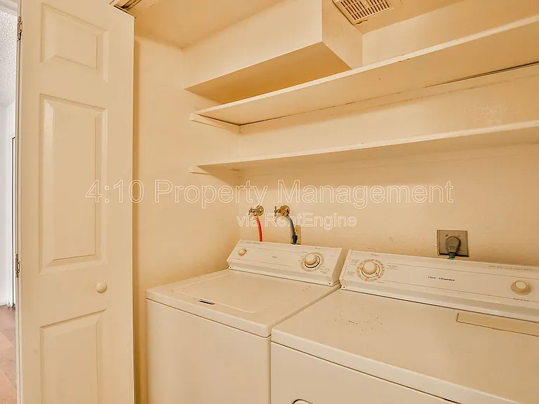2729 N Salem #101 — Photo 12