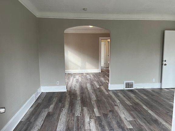 Living room entryway to dining room