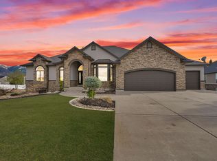 161 E 3725 N, North Ogden, UT 84414